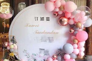 訂婚需要準(zhǔn)備什么：五個(gè)方面，聘金、聘禮最不可少