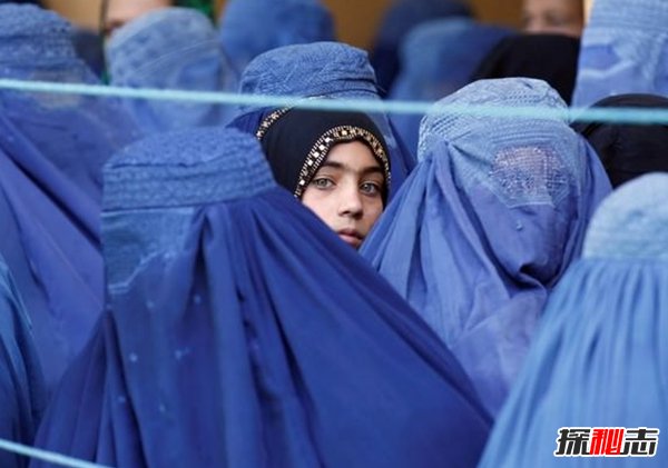 哪個(gè)國家女性地位很低?女性地位低的十個(gè)國家排名