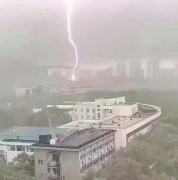 華科大有宿舍遭遇雷擊 閃電從天而降
