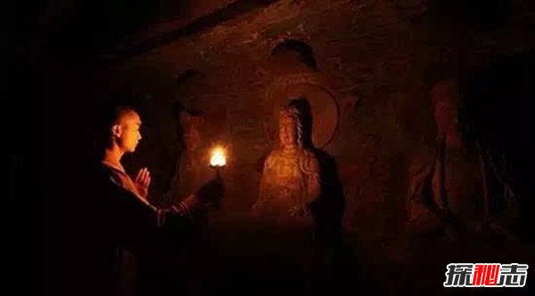 拜佛禁忌,千萬(wàn)不要衣著暴露的去拜佛(對(duì)佛祖大不敬)