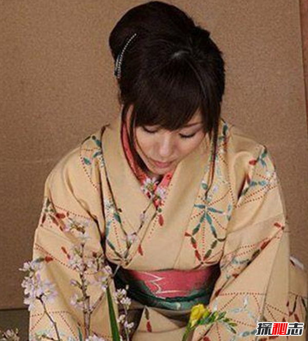 震驚!曝日本女人不結(jié)婚真相,多數(shù)愿意在男妓身上一擲千金